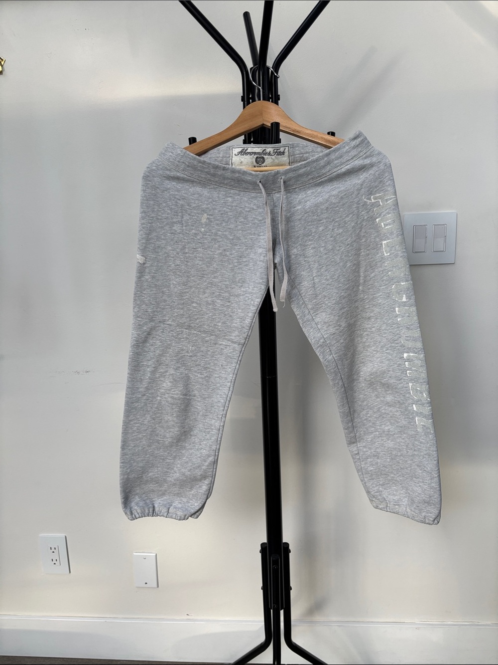 Abercrombie & Fitch Heather Gray Drawstring Joggers